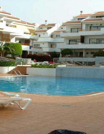 Holiday apartment to rent in Los Cristianos Tenerife 4 pools